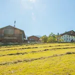 Bio-bergbauernhof Ederhias مزرعة للإقامة