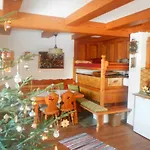 Feriegård Bio-bergbauernhof Ederhias *