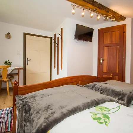 Bio-bergbauernhof Ederhias * Liesing