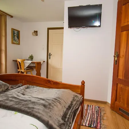 Farm stay Bio-bergbauernhof Ederhias *
