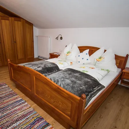 Bio-bergbauernhof Ederhias