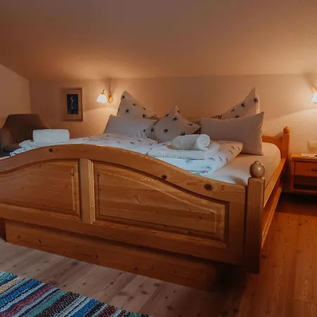 Bio-bergbauernhof Ederhias *
