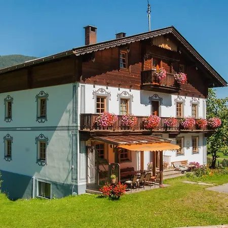Bio-bergbauernhof Ederhias