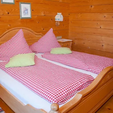 Bio-bergbauernhof Ederhias *