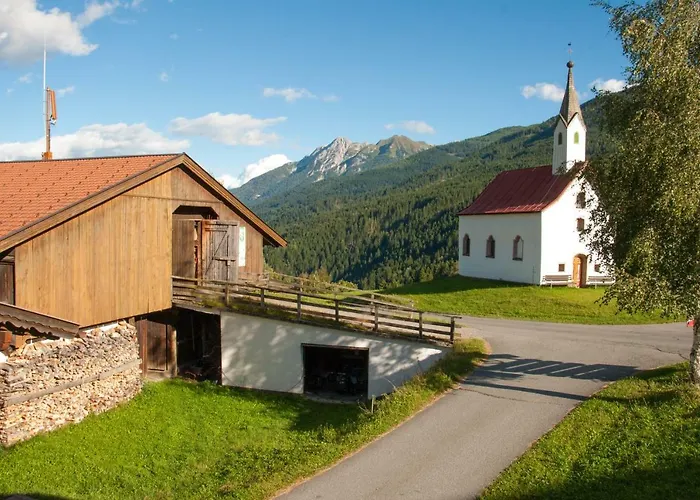 Bio-bergbauernhof Ederhias Gospodarstwo agroturystyczne *